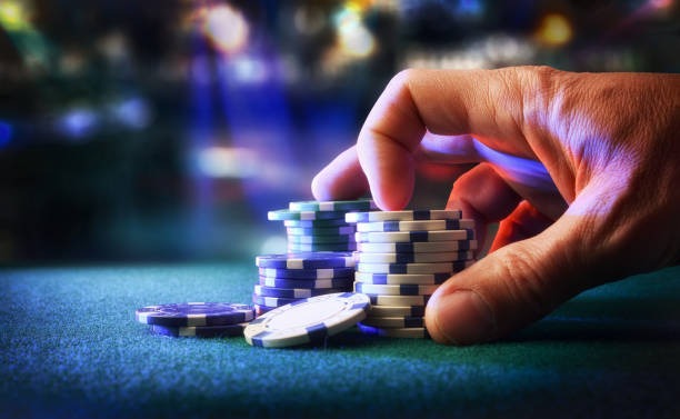 Live dealer table on dewalive slot mobile app